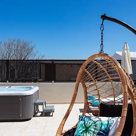 Apartament 3-bedroom With Private Rooftop Jacuzzi & Panoramic Views Retimno
