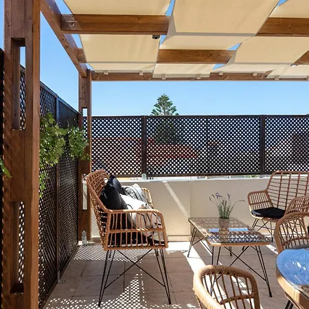 Apartament 3-bedroom With Private Rooftop Jacuzzi & Panoramic Views *